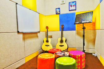 九龍坡綜合藝術培訓 聲樂、吉他、架子鼓與鋼琴課程全解析